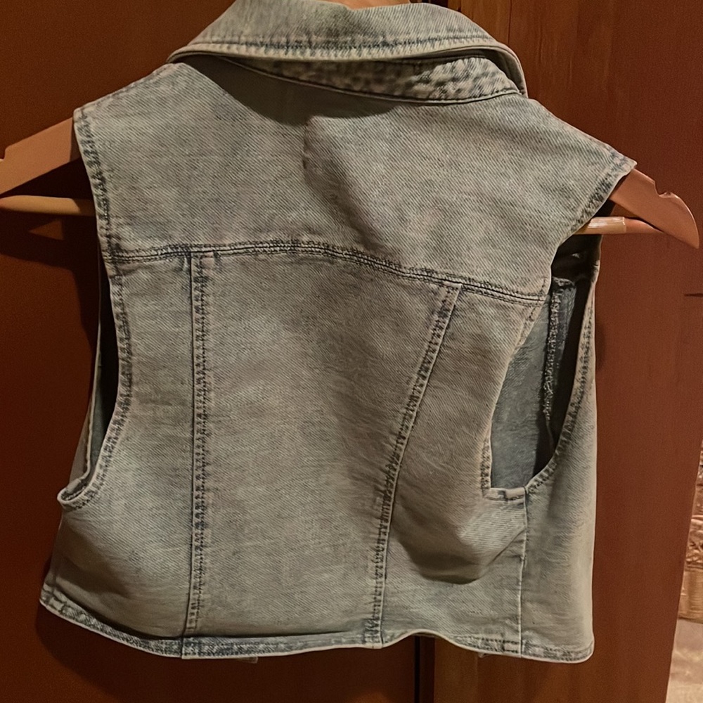 Silence + Noise Jeans Vest - Picture 4 of 10